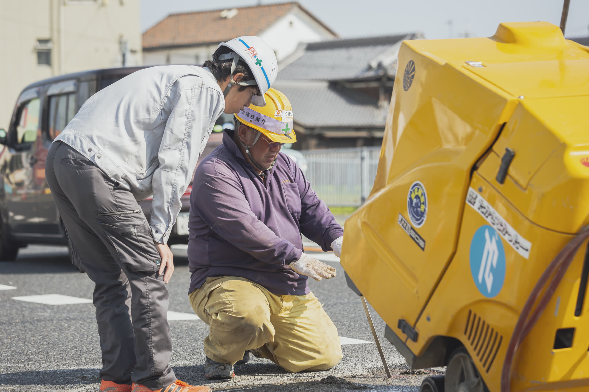現場で連携する作業者